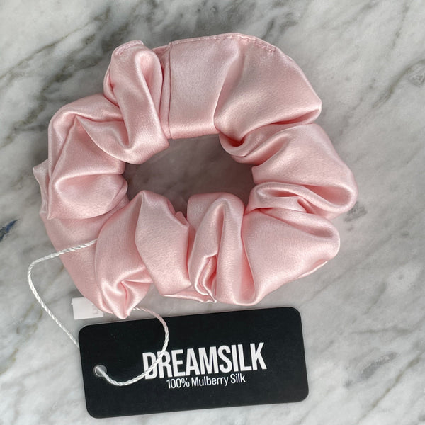 DREAMSILK Pink Silk Scrunchie — Regular