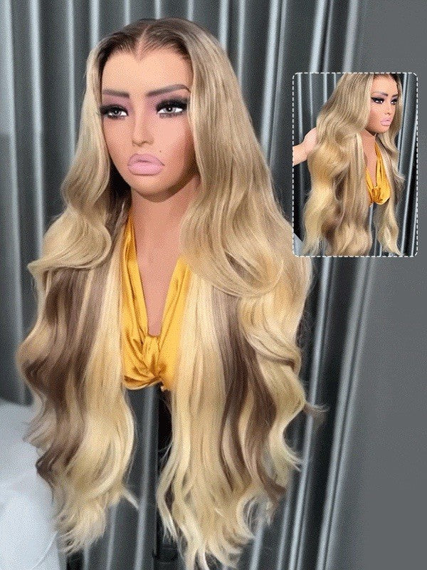 Chic Luxe Hair The Sienna Ash Blonde Wave Wig